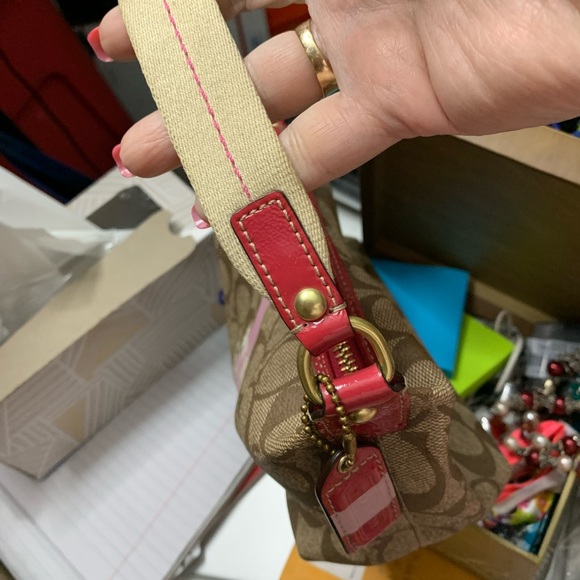 Authentic Coach Mini Bag - Picture 6 of 7